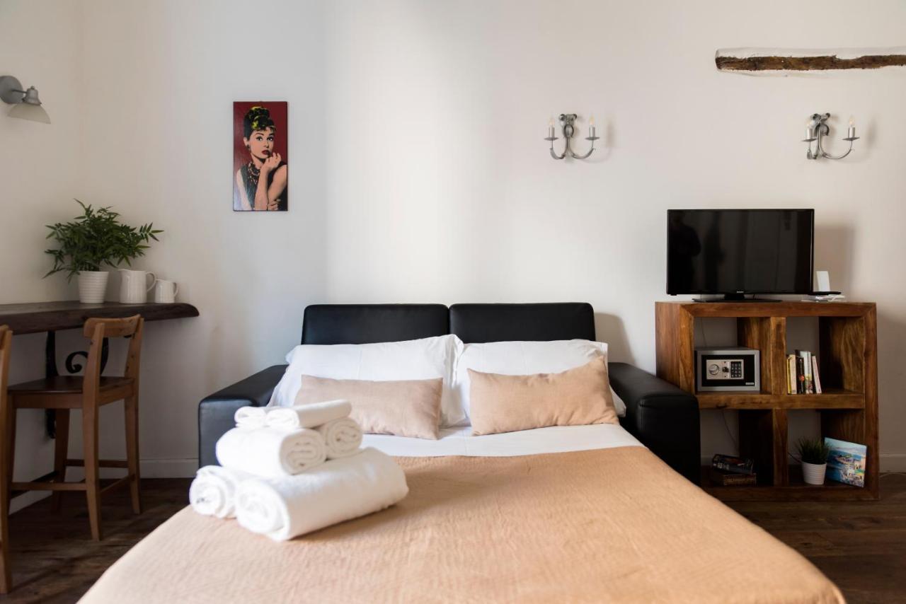 Agora Apartments - Armida Соренто Екстериор снимка
